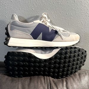 Men’s New Balance 327s!